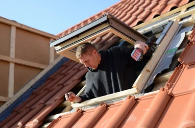 Pose de fenêtres de toit Velux à Dreuilhe